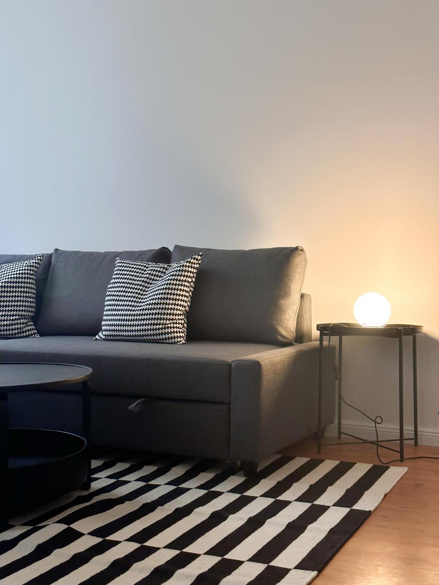 Nook Design-apartments Mit Kueche, Duschbad, Neben U-bahn Station Aber Ruhig Gelegen * Berlino